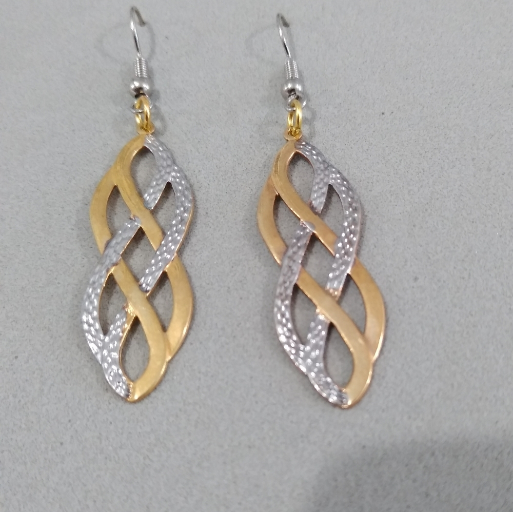 Retro Design Earrings